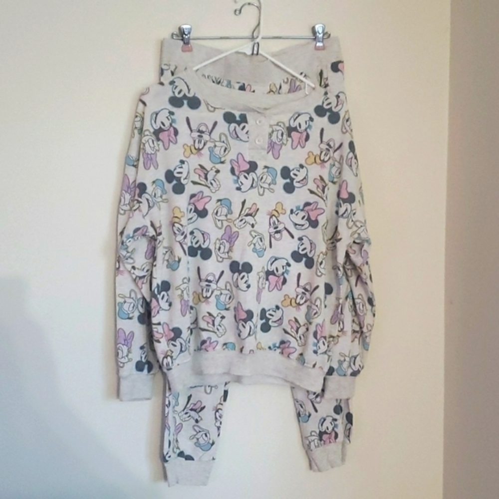 Mickey And Friends Large (12-14) Pajamas